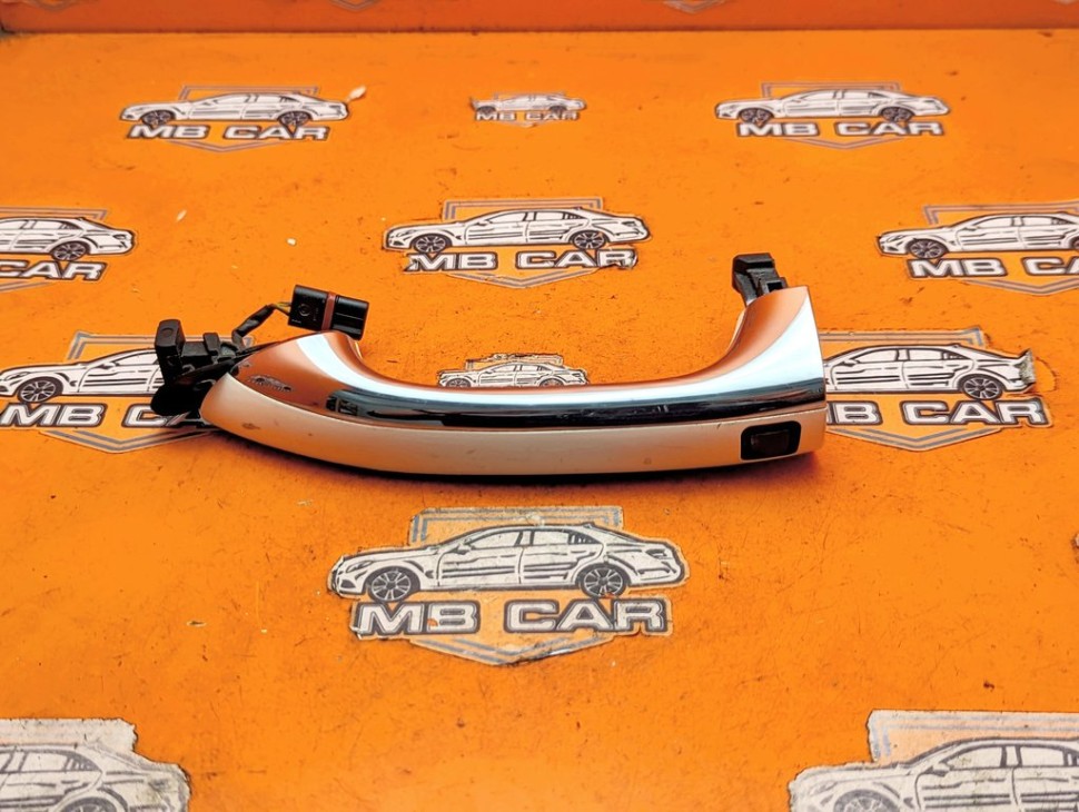 Ручка двери наружняя MERCEDES-BENZ GL-класс X164 рестайлинг (2009 - 2012) фото 1 &mdash; Разборка Мерседес