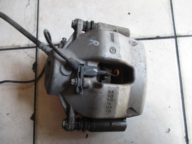 Суппорт передний правый MERCEDES-BENZ C-класс W204/S204 (2006 - 2011) — Разборка Мерседес