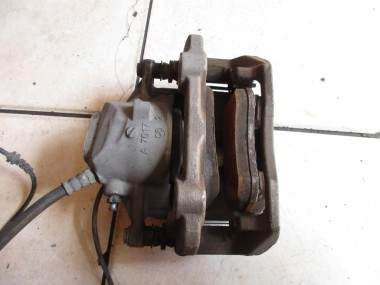 Суппорт передний правый MERCEDES-BENZ C-класс W204/S204 (2006 - 2011) — Разборка Мерседес