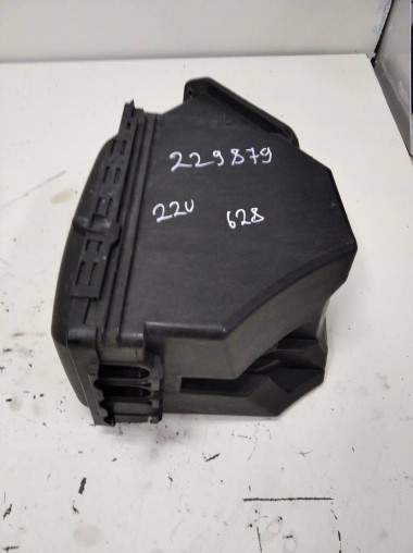 Корпус блока предохранителей MERCEDES-BENZ S-класс W220 рестайлинг (2002 - 2005) — Разборка Мерседес