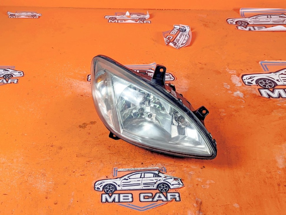 Фара правая MERCEDES-BENZ V-класс W639 (2003 - 2014) фото 1 &mdash; Разборка Мерседес