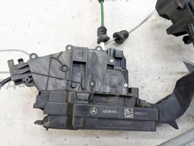 Замок двери задней левой MERCEDES-BENZ GLC-класс AMG X253 (2016 - 2019) — Разборка Мерседес