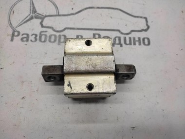 Опора КПП MERCEDES-BENZ E-класс W211/S211 (2002 - 2006) — Разборка Мерседес