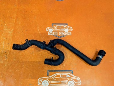 Патрубок ОЖ MERCEDES-BENZ GLE-класс W166 (2015 - 2018) — Разборка Мерседес