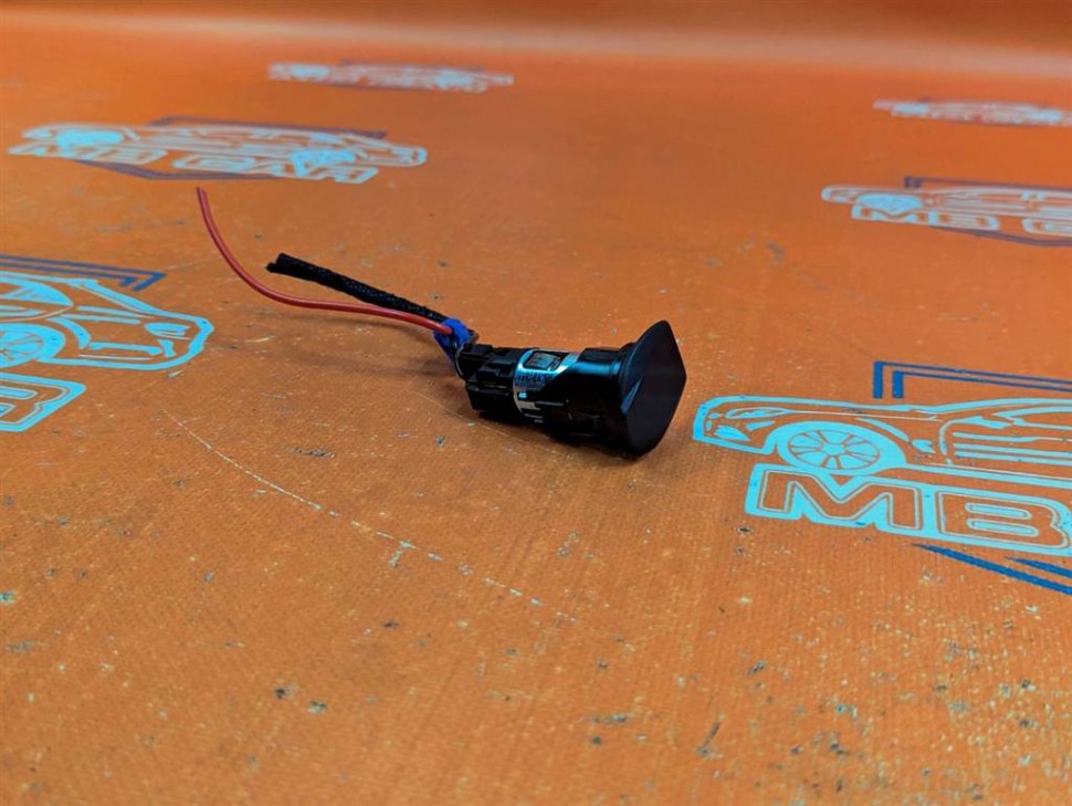 Розетка MERCEDES-BENZ SL-класс R231 рестайлинг (2016 - 2020) фото 1 — Разборка Мерседес