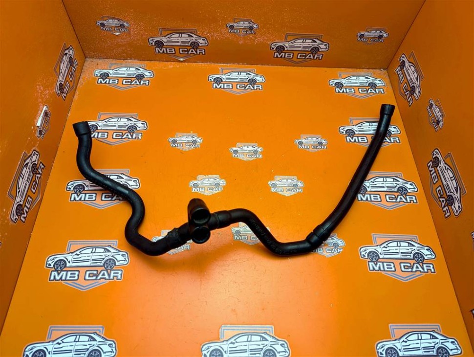 Трубка вентиляции картерных газов MERCEDES-BENZ M-класс W164 (2005 - 2008) фото 1 — Разборка Мерседес