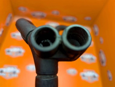 Трубка вентиляции картерных газов MERCEDES-BENZ M-класс W164 (2005 - 2008) — Разборка Мерседес