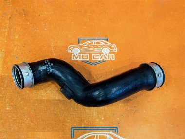 Патрубок интеркулера MERCEDES-BENZ C-класс W203/S203/CL203 (2000 - 2004) — Разборка Мерседес