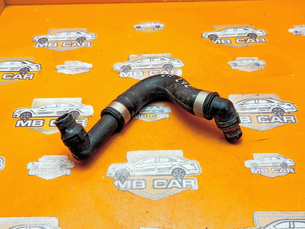 Патрубок ОЖ MERCEDES-BENZ E-класс W211/S211 (2002 - 2006) фото 1 &mdash; Разборка Мерседес