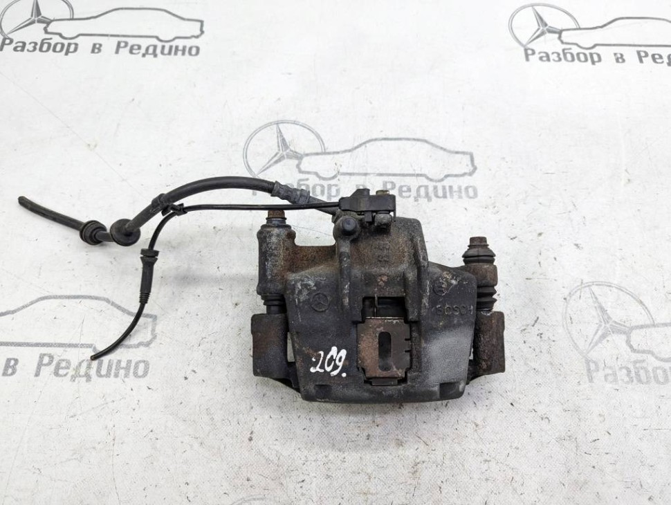 Суппорт передний правый MERCEDES-BENZ Vito W638 (1996 - 2003) фото 1 — Разборка Мерседес