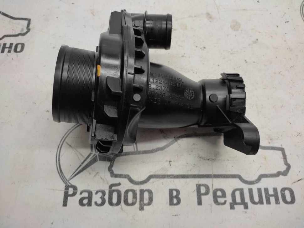 Патрубок впускной MERCEDES-BENZ C-класс W205/S205/C205/A205 (2014 - 2018) фото 1 — Разборка Мерседес