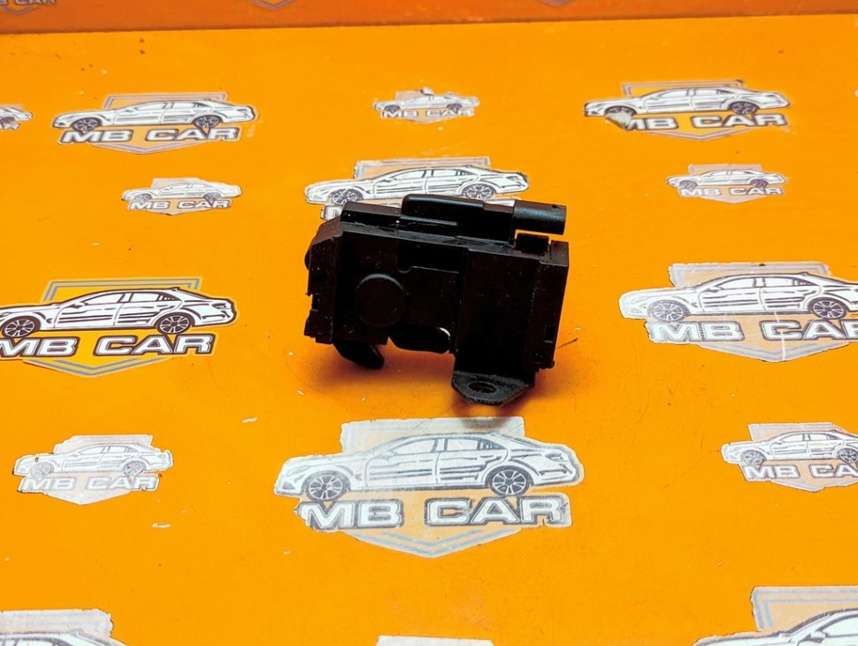 Замок капота MERCEDES-BENZ GLC-класс X253 рестайлинг (2019 - 2025) фото 1 &mdash; Разборка Мерседес