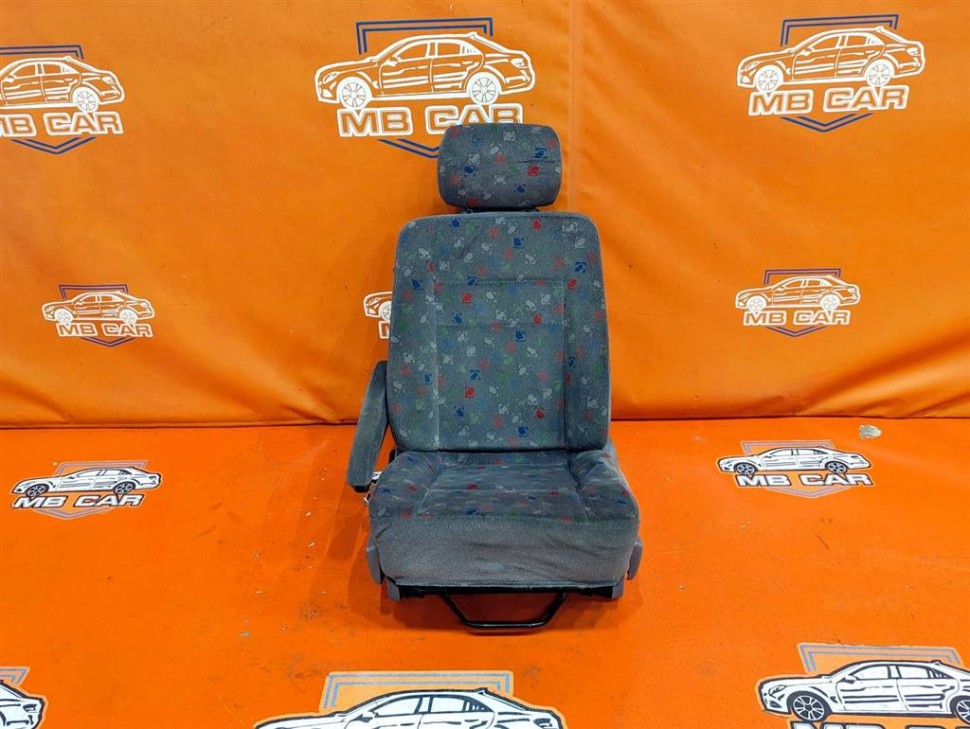 Сиденье переднее левое MERCEDES-BENZ Vito W638 (1996 - 2003) фото 1 — Разборка Мерседес