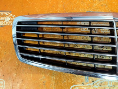 Решетка радиатора MERCEDES-BENZ E-класс W211/S211 (2002 - 2006) — Разборка Мерседес