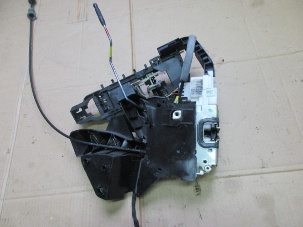 Замок двери задней правой MERCEDES-BENZ R-класс W251 (2005 - 2007) фото 1 — Разборка Мерседес
