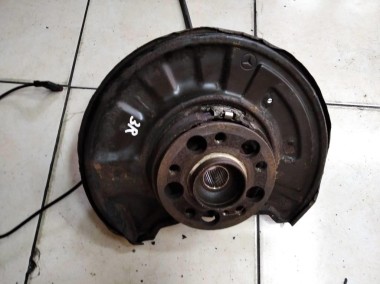 Кулак подвески задний правый MERCEDES-BENZ C-класс W204/S204 (2006 - 2011) — Разборка Мерседес