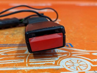 Замок ремня безопасности MERCEDES-BENZ M-класс W164 (2005 - 2008) — Разборка Мерседес