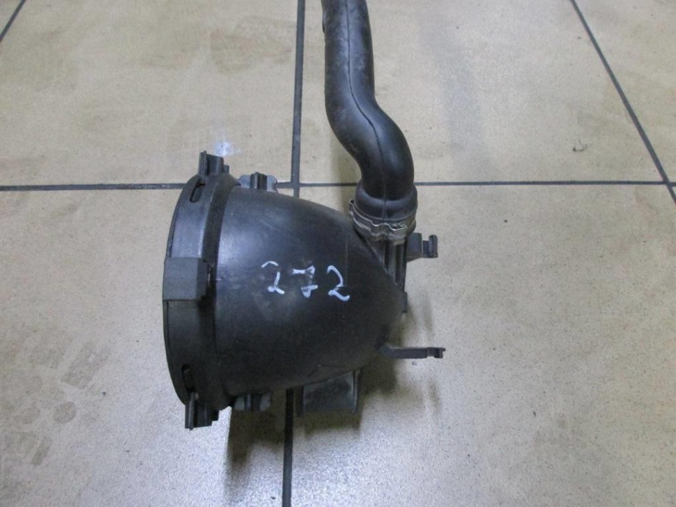 Патрубок воздушный MERCEDES-BENZ C-класс W203/S203/CL203 рестайлинг (2004 - 2008) фото 1 — Разборка Мерседес