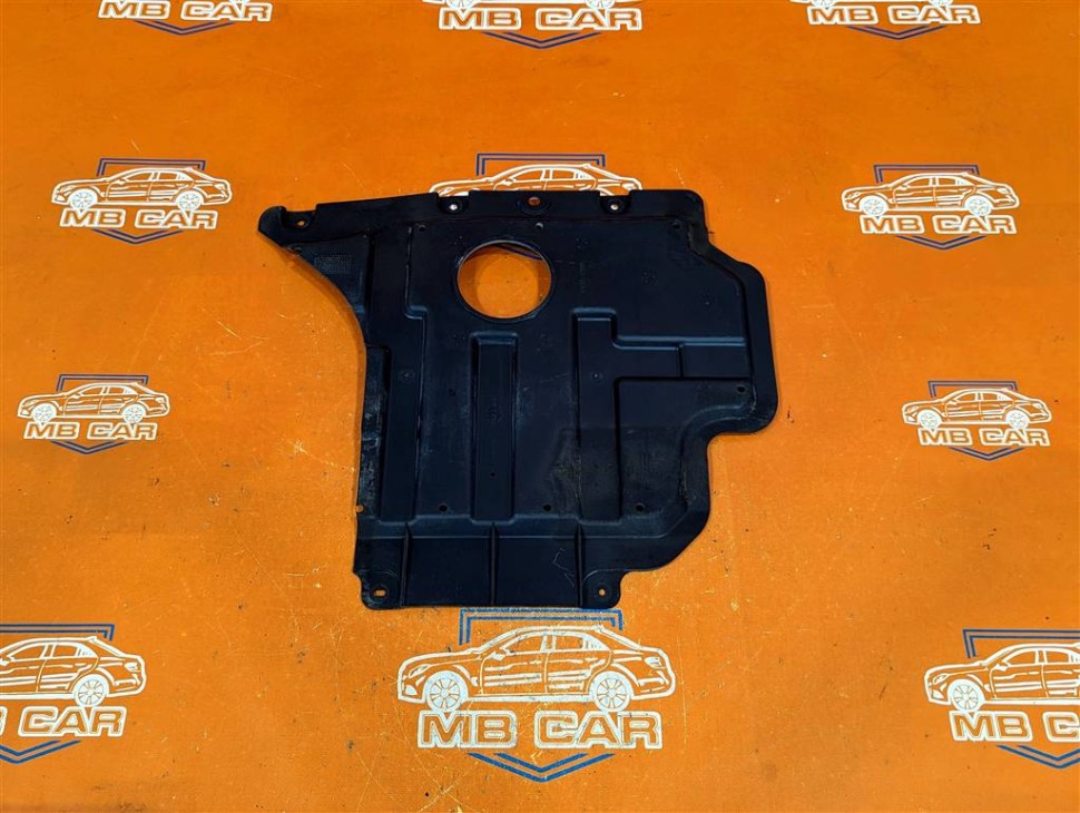 Защита двигателя MERCEDES-BENZ X-класс I (2017 - 2020) фото 1 — Разборка Мерседес