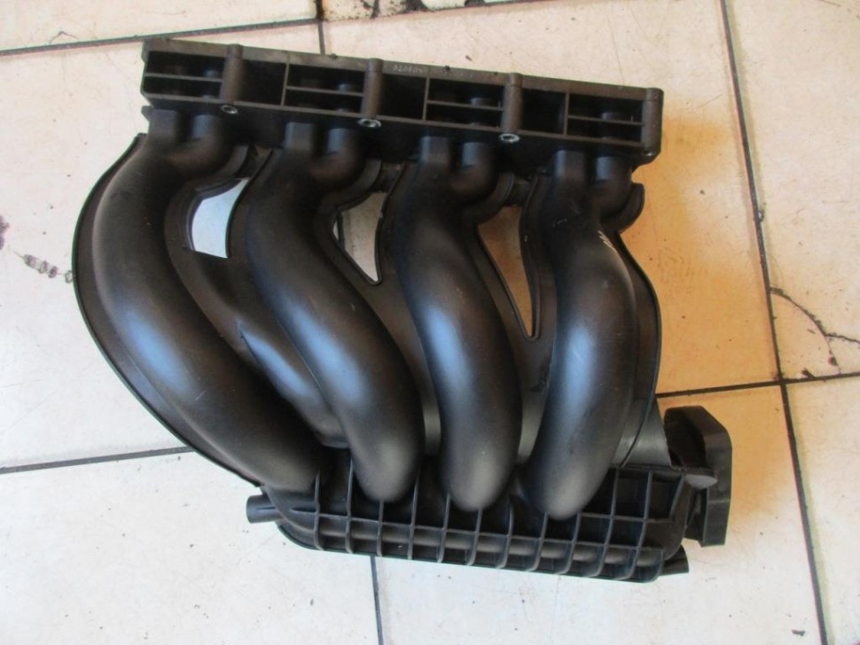 Коллектор впускной MERCEDES-BENZ CLK-класс C209/W209 рестайлинг (2005 - 2010) фото 1 — Разборка Мерседес