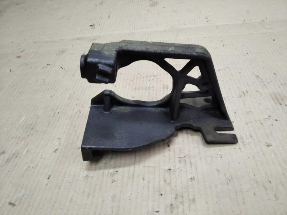 Кронштейн MERCEDES-BENZ V-класс W447 (2014 - 2025) фото 1 — Разборка Мерседес