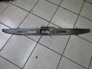 Накладка замка багажника MERCEDES-BENZ W124 W124/S124/C124/A124 (1984 - 1993) — Разборка Мерседес