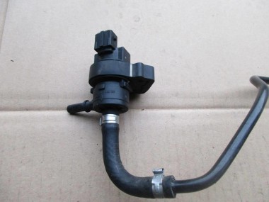 Клапан вентиляции MERCEDES-BENZ M-класс W163 (1997 - 2001) — Разборка Мерседес