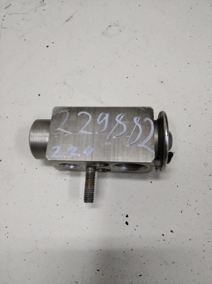 Клапан расширительный MERCEDES-BENZ S-класс W220 рестайлинг (2002 - 2005) фото 1 — Разборка Мерседес