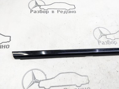 Молдинг стекла двери MERCEDES-BENZ GLC-класс AMG X253 (2016 - 2019) — Разборка Мерседес