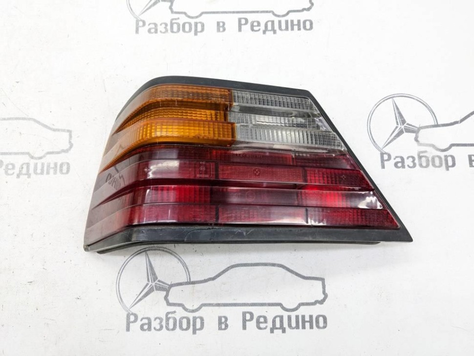 Фонарь задний левый MERCEDES-BENZ W124 W124/S124/C124/A124 (1984 - 1993) фото 1 — Разборка Мерседес