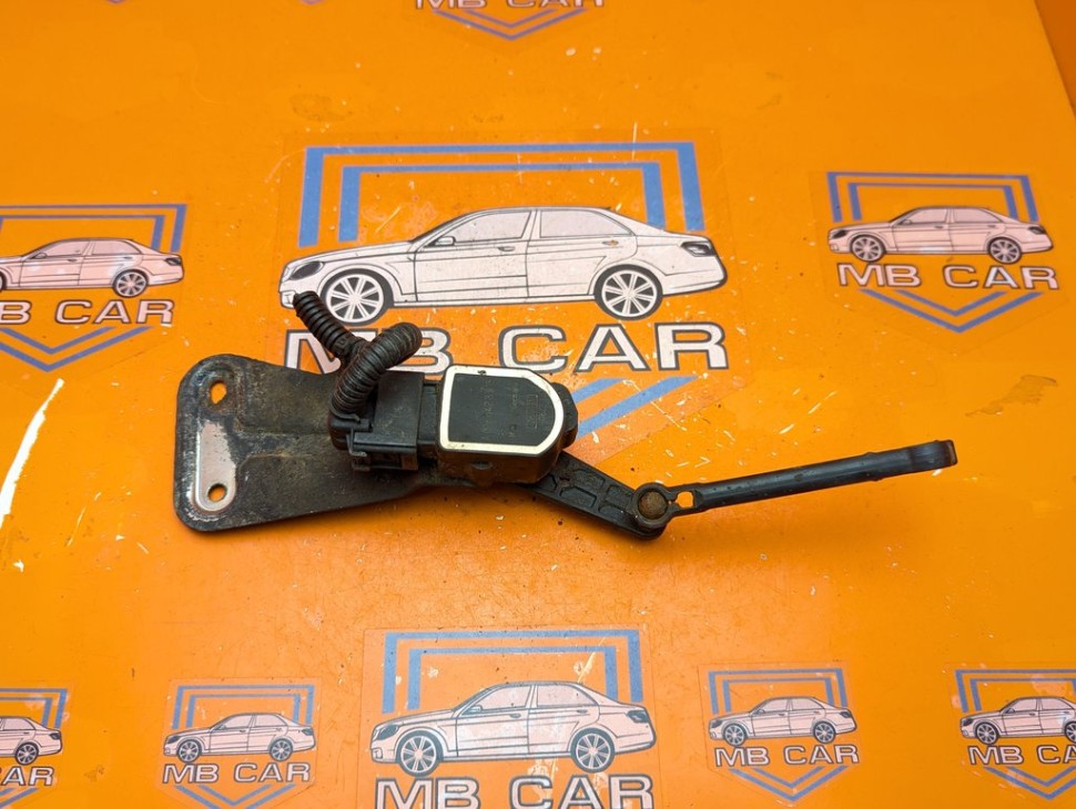 Датчик уровня пола MERCEDES-BENZ E-класс W212/S212/C207/A207 (2009 - 2013) фото 1 &mdash; Разборка Мерседес