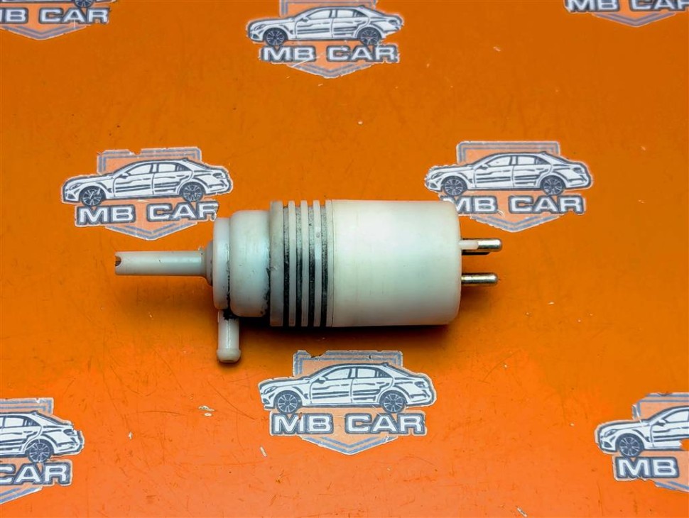 Насос омывателей MERCEDES-BENZ 190 (W201) W201 (1982 - 1993) фото 1 — Разборка Мерседес