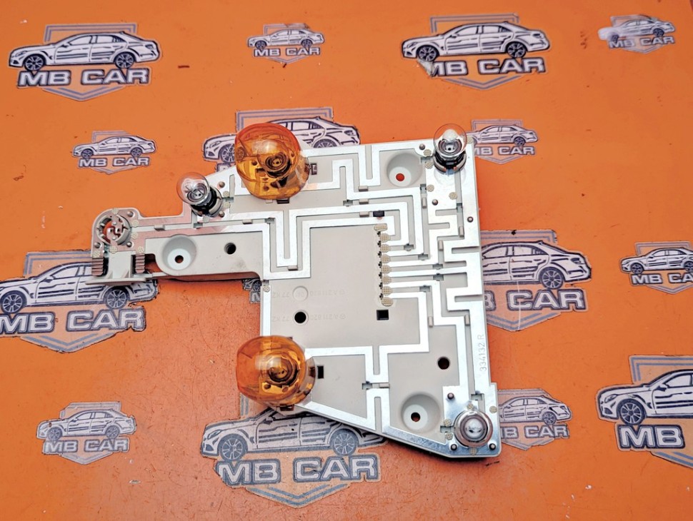 Плата заднего фонаря MERCEDES-BENZ E-класс W211/S211 (2002 - 2006) фото 1 &mdash; Разборка Мерседес