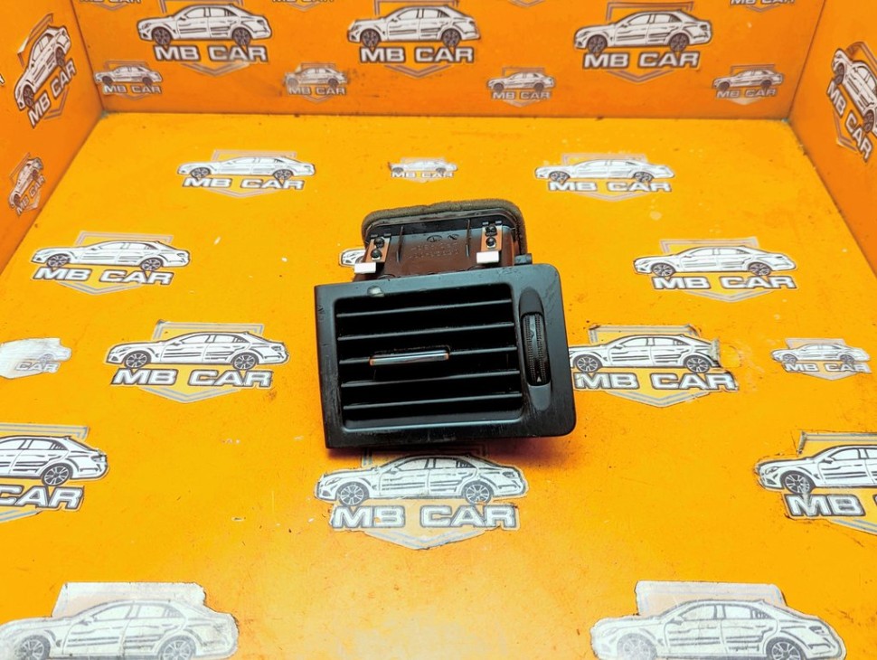 Воздуховод MERCEDES-BENZ C-класс W204/S204 (2006 - 2011) фото 1 &mdash; Разборка Мерседес