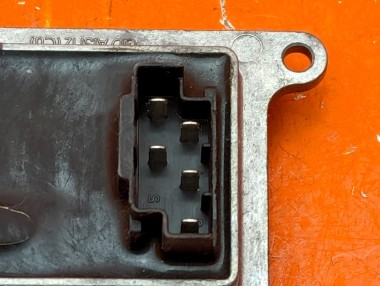 Реле моторчика печки MERCEDES-BENZ S-класс W220 (1998 - 2005) — Разборка Мерседес