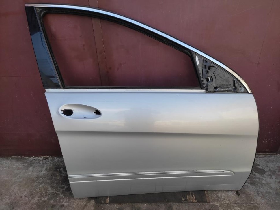 Дверь передняя правая MERCEDES-BENZ R-класс W251 (2005 - 2007) фото 1 — Разборка Мерседес