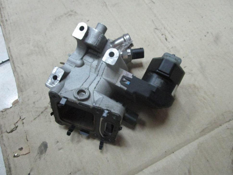 Клапан EGR MERCEDES-BENZ C-класс W205/S205/C205/A205 (2014 - 2018) фото 1 — Разборка Мерседес