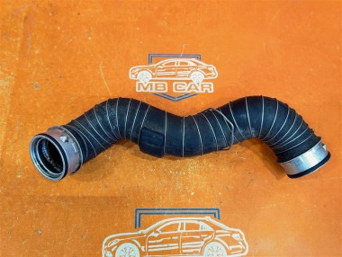 Патрубок интеркулера MERCEDES-BENZ C-класс W203/S203/CL203 (2000 - 2004) — Разборка Мерседес