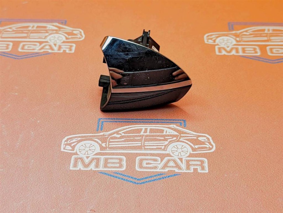 Крышка ручки двери MERCEDES-BENZ GLE-класс AMG W166 (2015 - 2019) фото 1 — Разборка Мерседес