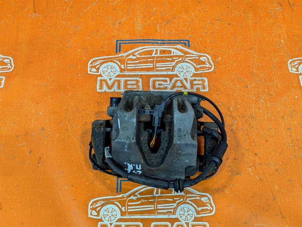 Суппорт передний правый MERCEDES-BENZ GLE-класс Coupe C292 (2015 - 2019) фото 1 — Разборка Мерседес