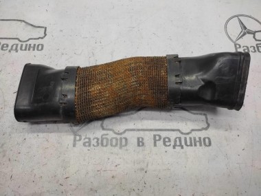 Патрубок воздушный MERCEDES-BENZ CLS-класс C219 (2004 - 2008) — Разборка Мерседес