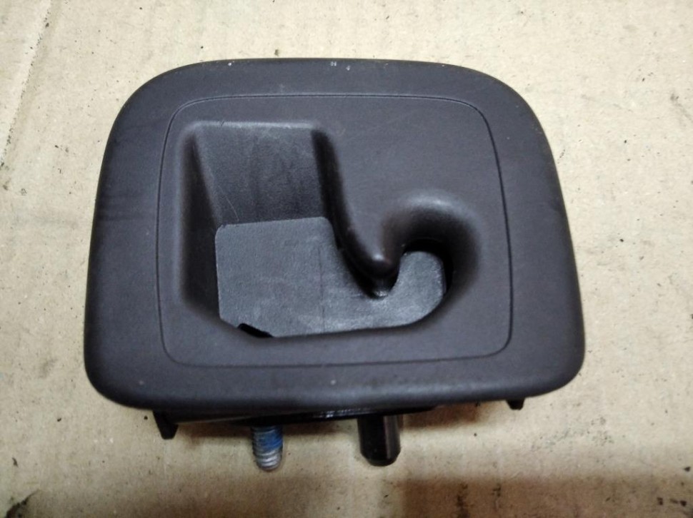 Кронштейн сетки багажника MERCEDES-BENZ C-класс W204/S204 (2006 - 2011) фото 1 — Разборка Мерседес