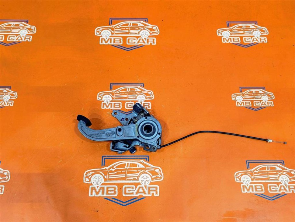 Педаль ручника MERCEDES-BENZ CLK-класс C208/A208 рестайлинг (1999 - 2003) фото 1 — Разборка Мерседес