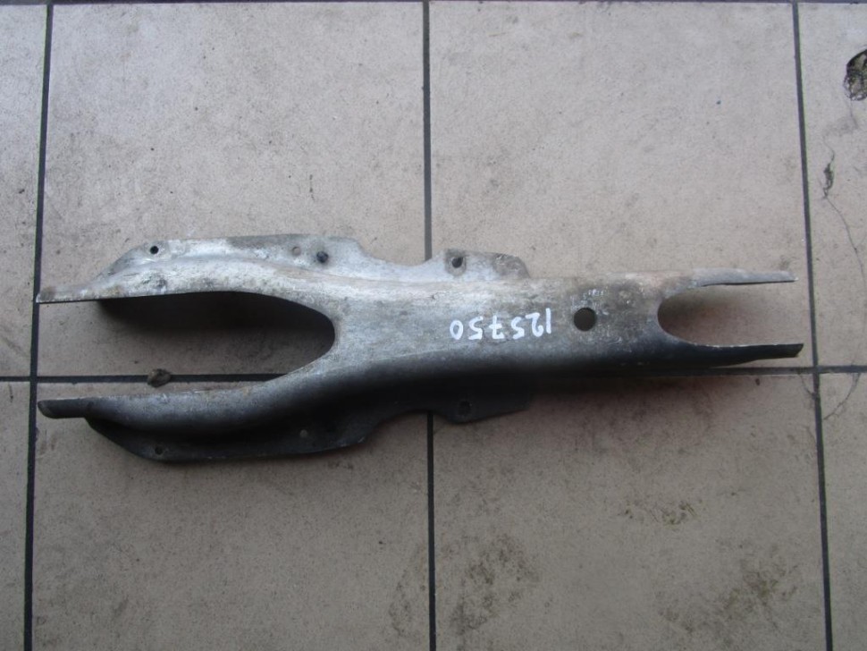 Рычаг задней стойки (лодка) MERCEDES-BENZ S-класс W220 рестайлинг (2002 - 2005) фото 1 — Разборка Мерседес