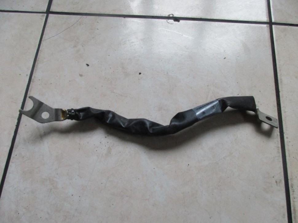 Провод минусовой MERCEDES-BENZ C-класс W205/S205/C205/A205 (2014 - 2018) фото 1 — Разборка Мерседес