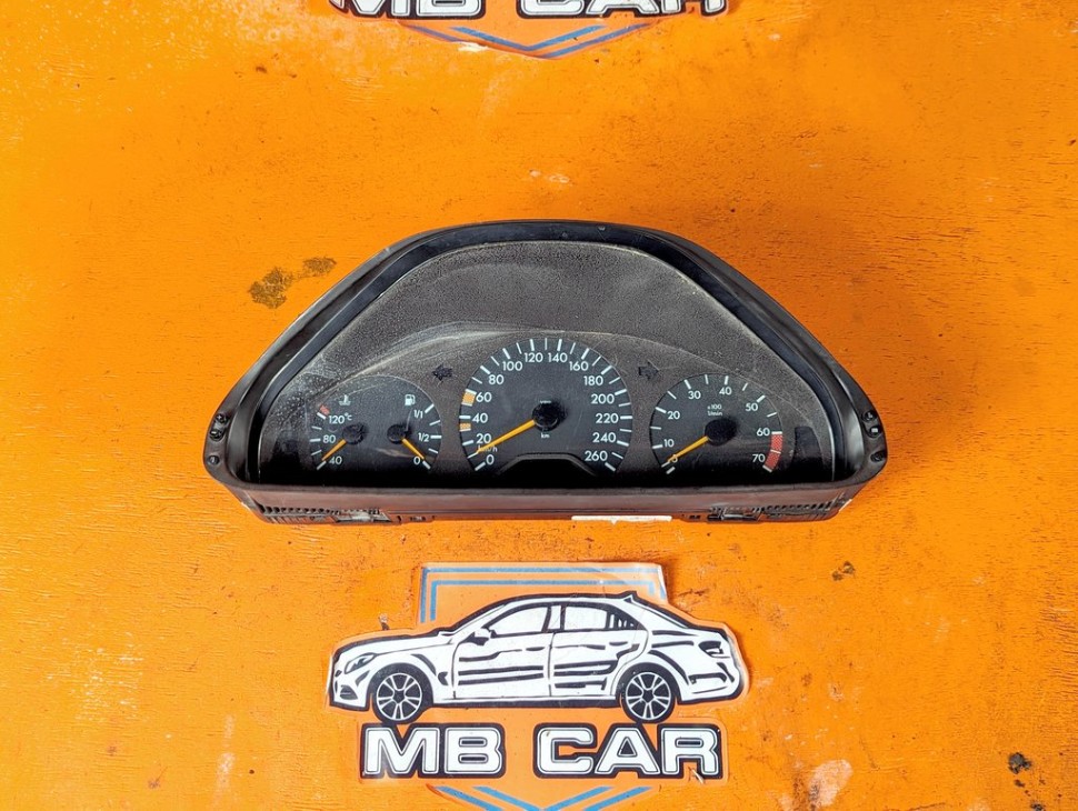 Щиток приборов MERCEDES-BENZ E-класс W210/S210 (1995 - 1999) фото 1 &mdash; Разборка Мерседес