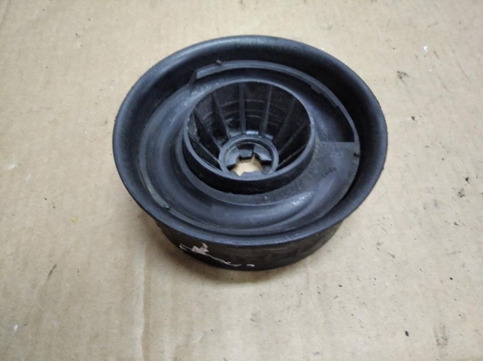 Опора задней пружины MERCEDES-BENZ CLS-класс C218/X218 (2010 - 2014) фото 1 — Разборка Мерседес