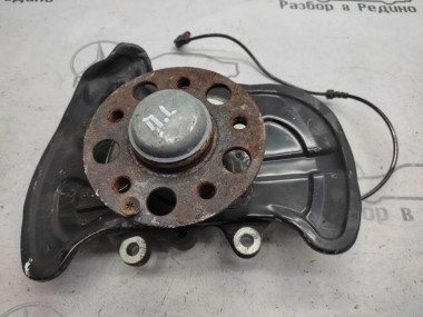 Кулак поворотный передний левый MERCEDES-BENZ C-класс W204/S204/С204 рестайлинг (2011 - 2015) — Разборка Мерседес