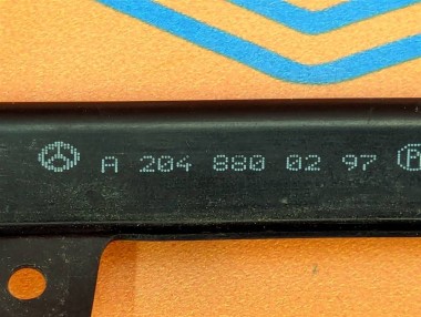 Уплотнитель капота MERCEDES-BENZ C-класс W204/S204/С204 рестайлинг (2011 - 2015) — Разборка Мерседес