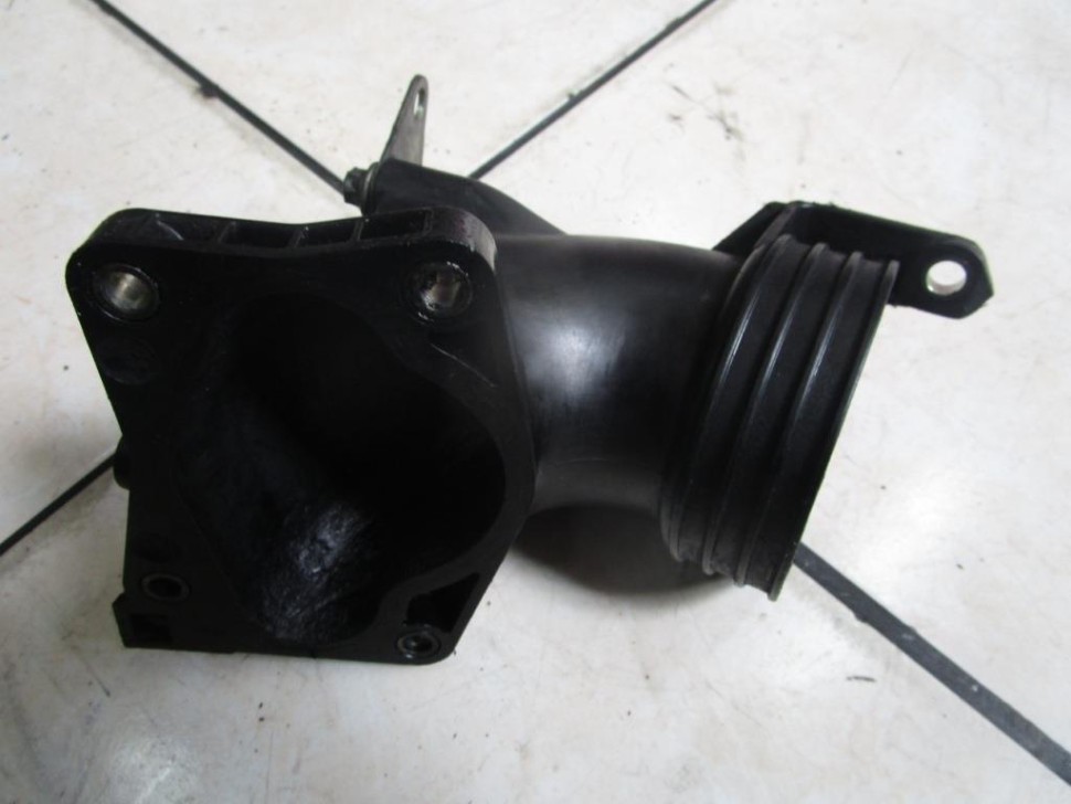 Патрубок впускного коллектора MERCEDES-BENZ E-класс W211/S211 (2002 - 2006) фото 1 — Разборка Мерседес